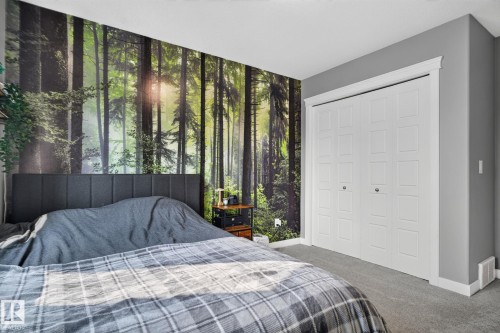 2327 Frezenberg Avenue Nw, Edmonton, AB - Indoor Photo Showing Bedroom
