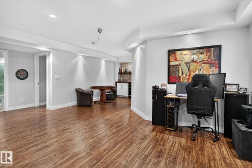 2327 Frezenberg Avenue Nw, Edmonton, AB - Indoor