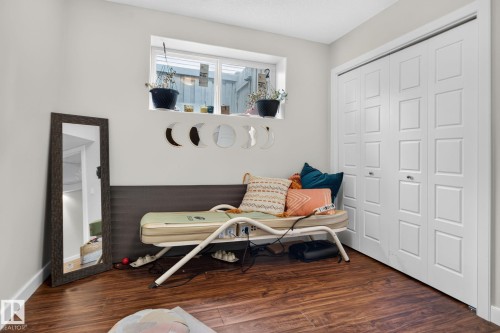 2327 Frezenberg Avenue Nw, Edmonton, AB - Indoor