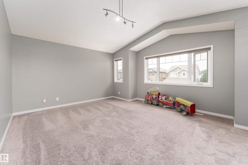 2055 Redtail Common Nw, Edmonton, AB - Indoor Photo Showing Other Room