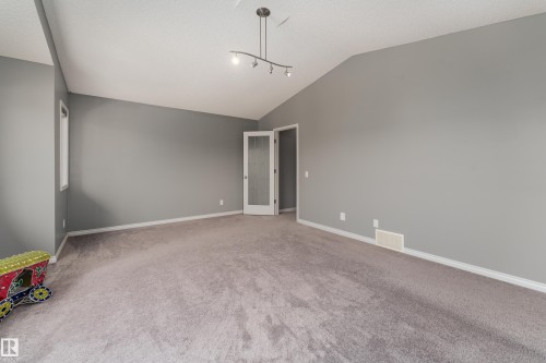 2055 Redtail Common Nw, Edmonton, AB - Indoor Photo Showing Other Room