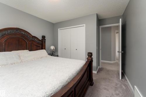 2055 Redtail Common Nw, Edmonton, AB - Indoor Photo Showing Bedroom