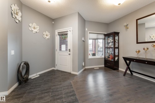 2055 Redtail Common Nw, Edmonton, AB - Indoor Photo Showing Other Room