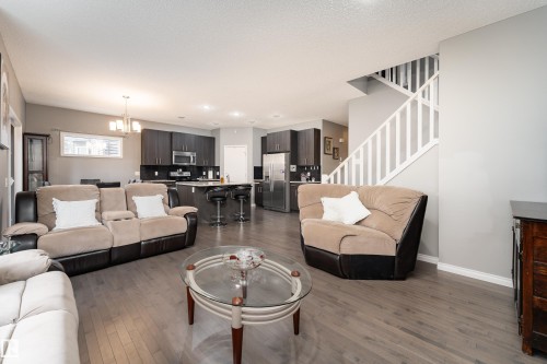 2055 Redtail Common Nw, Edmonton, AB - Indoor Photo Showing Living Room