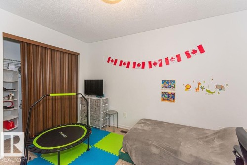 61 Lancaster Terrace Nw, Edmonton, AB - Indoor