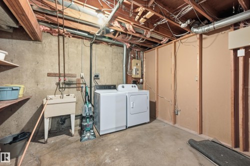 8119 24 Avenue Nw, Edmonton, AB - Indoor Photo Showing Laundry Room