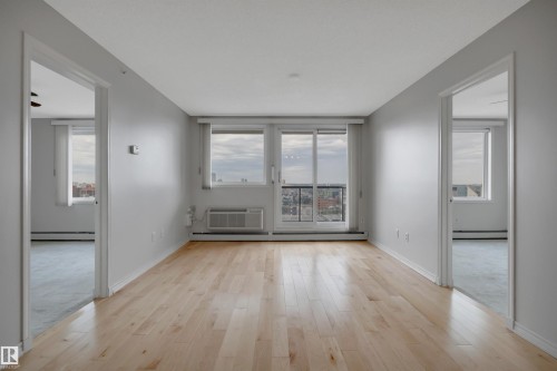 #1701 10303 105 St Nw, Edmonton, AB - Indoor