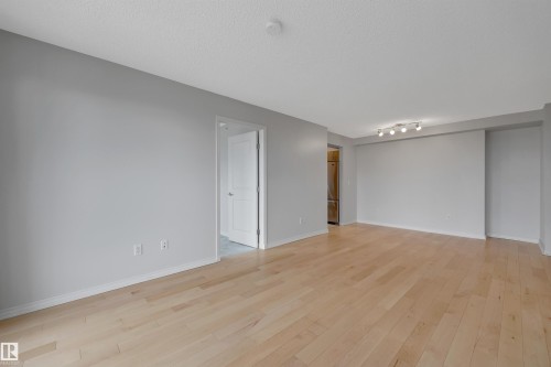 #1701 10303 105 St Nw, Edmonton, AB - Indoor Photo Showing Other Room