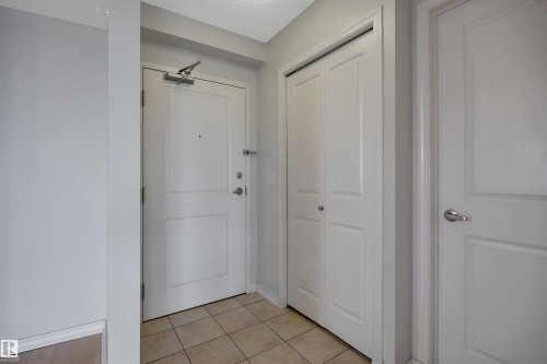 #1701 10303 105 St Nw, Edmonton, AB - Indoor Photo Showing Other Room