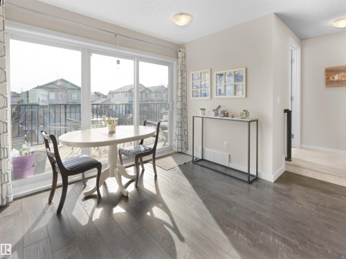 1626 33A Street Nw, Edmonton, AB - Indoor Photo Showing Dining Room
