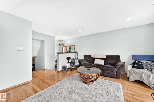 7312 Delwood Road Nw, Edmonton, AB - Indoor Photo Showing Living Room