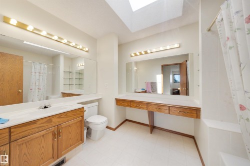 15304 74 Street Nw, Edmonton, AB - Indoor Photo Showing Bathroom