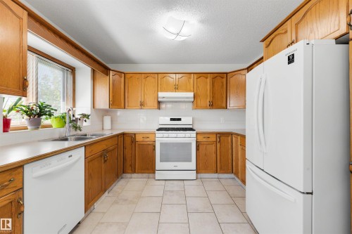 15304 74 Street Nw, Edmonton, AB - Indoor Photo Showing Kitchen With Double Sink
