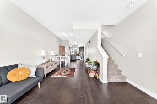 #60 2560 Pegasus Bv Nw, Edmonton, AB - Indoor