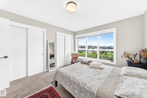#60 2560 Pegasus Bv Nw, Edmonton, AB - Indoor Photo Showing Bedroom