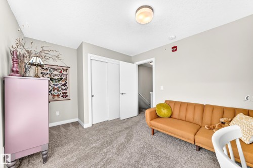 #60 2560 Pegasus Bv Nw, Edmonton, AB - Indoor