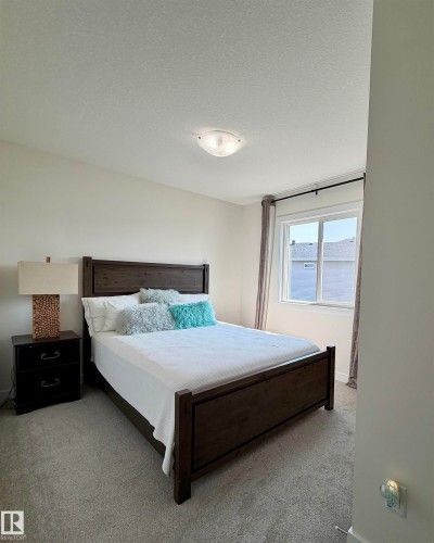 85 Meadowlink Common, Spruce Grove, AB - Indoor Photo Showing Bedroom
