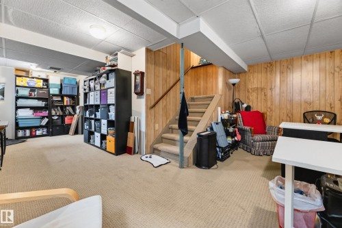 423 Kirkpatrick Crescent Nw, Edmonton, AB - Indoor