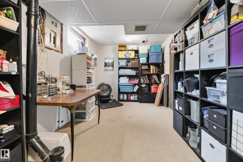 423 Kirkpatrick Crescent Nw, Edmonton, AB - Indoor