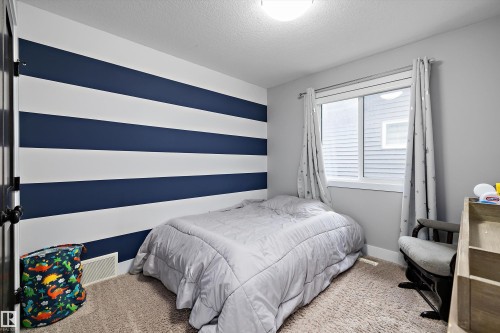 7656 182 Avenue Nw, Edmonton, AB - Indoor Photo Showing Bedroom