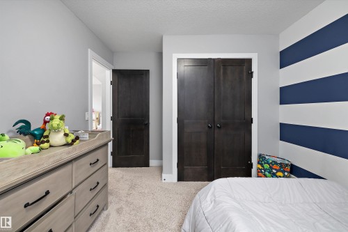 7656 182 Avenue Nw, Edmonton, AB - Indoor Photo Showing Bedroom