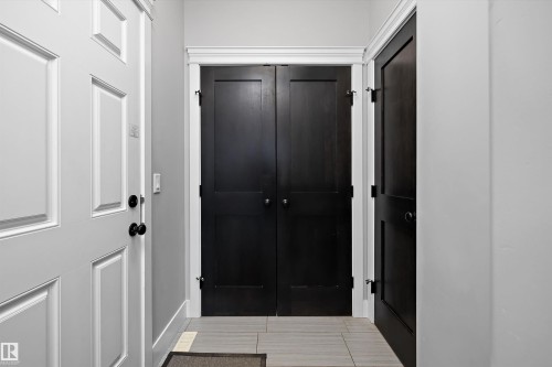 7656 182 Avenue Nw, Edmonton, AB - Indoor Photo Showing Other Room