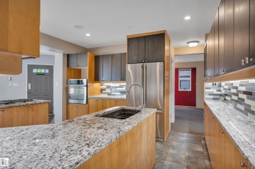 11446 75 Avenue Nw, Edmonton, AB - Indoor Photo Showing Kitchen With Upgraded Kitchen