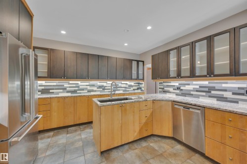 11446 75 Avenue Nw, Edmonton, AB - Indoor Photo Showing Kitchen