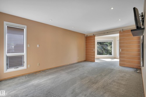 11446 75 Avenue Nw, Edmonton, AB - Indoor Photo Showing Other Room
