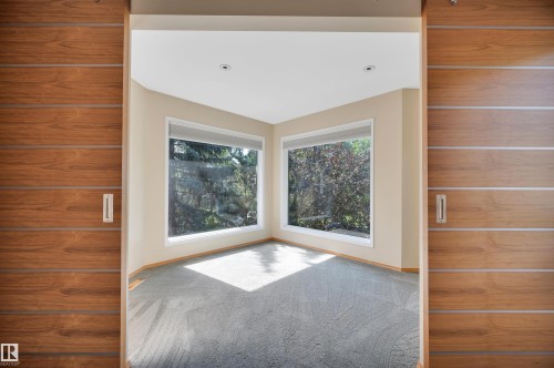 11446 75 Avenue Nw, Edmonton, AB - Indoor Photo Showing Other Room