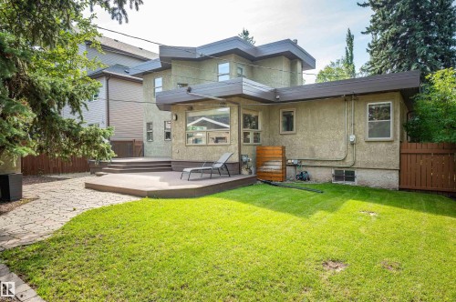 11446 75 Avenue Nw, Edmonton, AB - Outdoor