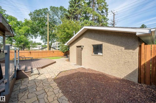 11446 75 Avenue Nw, Edmonton, AB - Outdoor