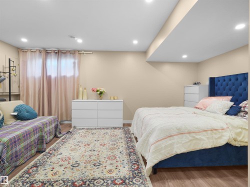 #90 5001 62 St, Beaumont, AB - Indoor Photo Showing Bedroom