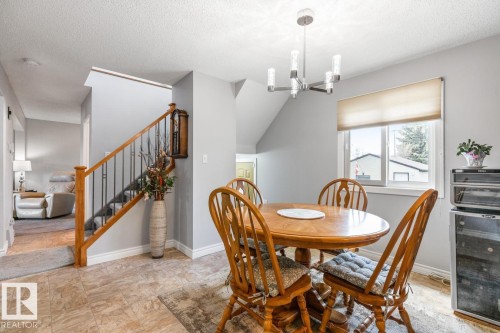 10502 158 Street Nw, Edmonton, AB - Indoor Photo Showing Dining Room