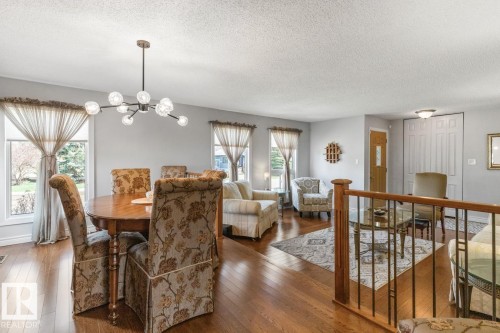 10502 158 Street Nw, Edmonton, AB - Indoor Photo Showing Dining Room