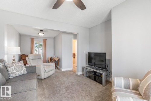 10502 158 Street Nw, Edmonton, AB - Indoor Photo Showing Living Room