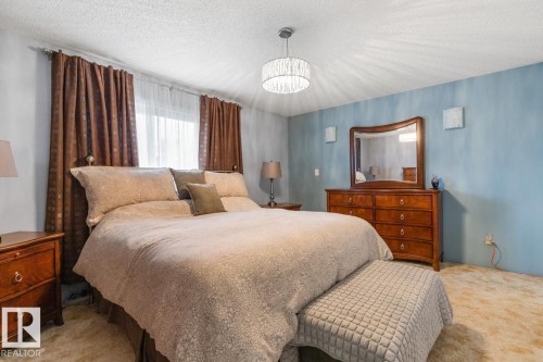 10502 158 Street Nw, Edmonton, AB - Indoor Photo Showing Bedroom