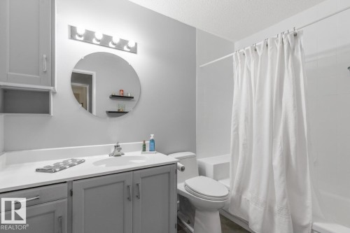 10502 158 Street Nw, Edmonton, AB - Indoor Photo Showing Bathroom