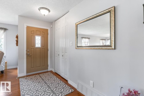10502 158 Street Nw, Edmonton, AB - Indoor Photo Showing Other Room