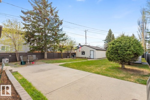10502 158 Street Nw, Edmonton, AB - Outdoor