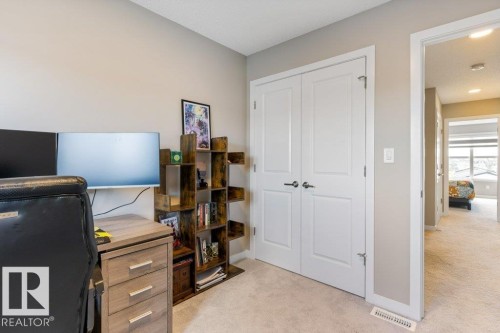7056 181 Avenue Nw, Edmonton, AB - Indoor