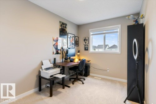 7056 181 Avenue Nw, Edmonton, AB - Indoor Photo Showing Office