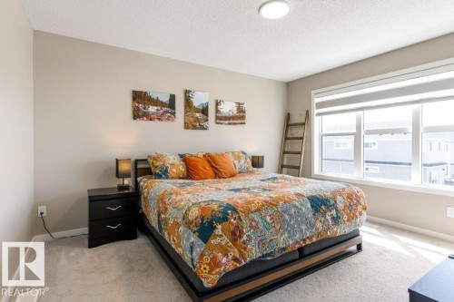7056 181 Avenue Nw, Edmonton, AB - Indoor Photo Showing Bedroom