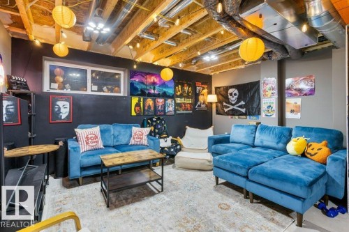 7056 181 Avenue Nw, Edmonton, AB - Indoor