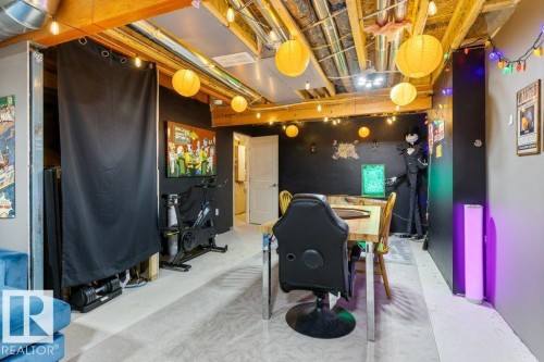 7056 181 Avenue Nw, Edmonton, AB - Indoor Photo Showing Other Room