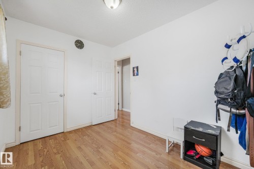 5914 91 Avenue Nw, Edmonton, AB - Indoor Photo Showing Other Room