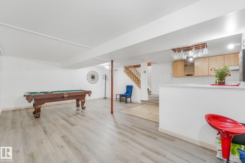 5914 91 Avenue Nw, Edmonton, AB - Indoor Photo Showing Other Room