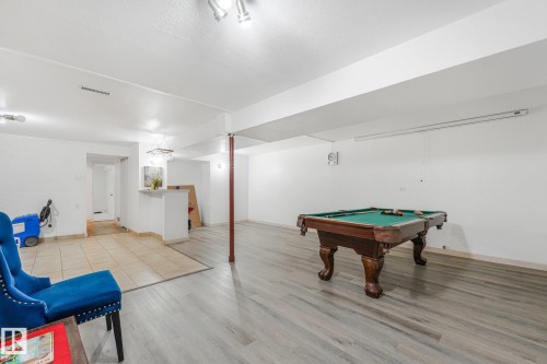 5914 91 Avenue Nw, Edmonton, AB - Indoor Photo Showing Other Room
