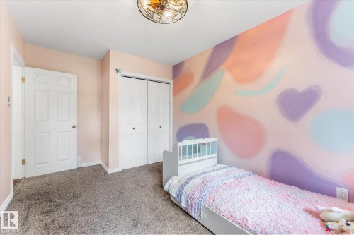 10810 54 Avenue Nw, Edmonton, AB - Indoor Photo Showing Bedroom