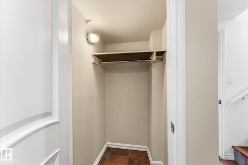 10810 54 Avenue Nw, Edmonton, AB - Indoor Photo Showing Other Room